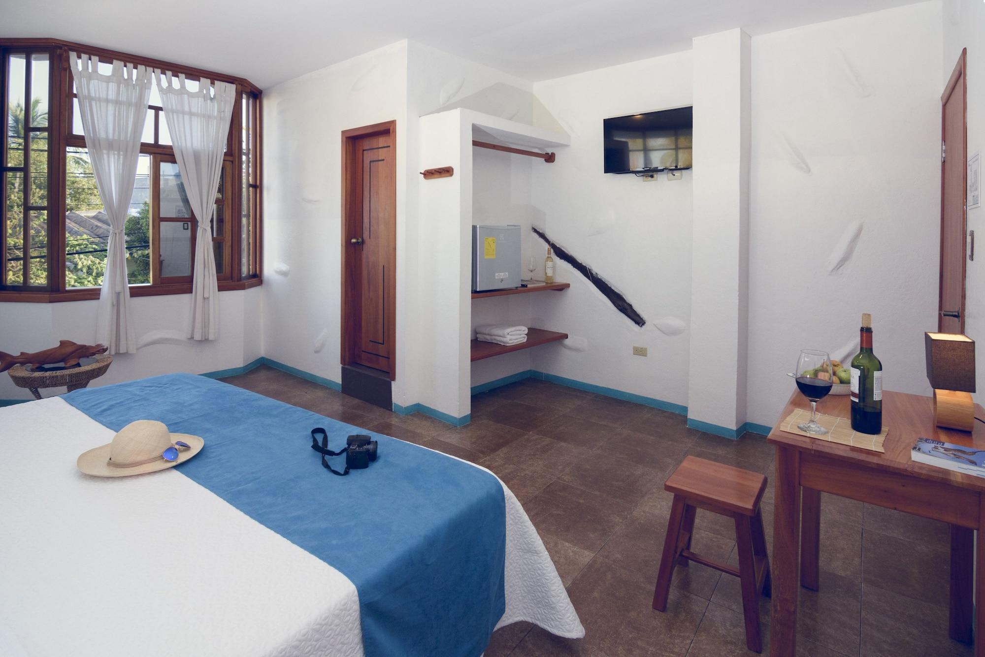 Hostel Galapagos Native Puerto Ayora  Exteriér fotografie