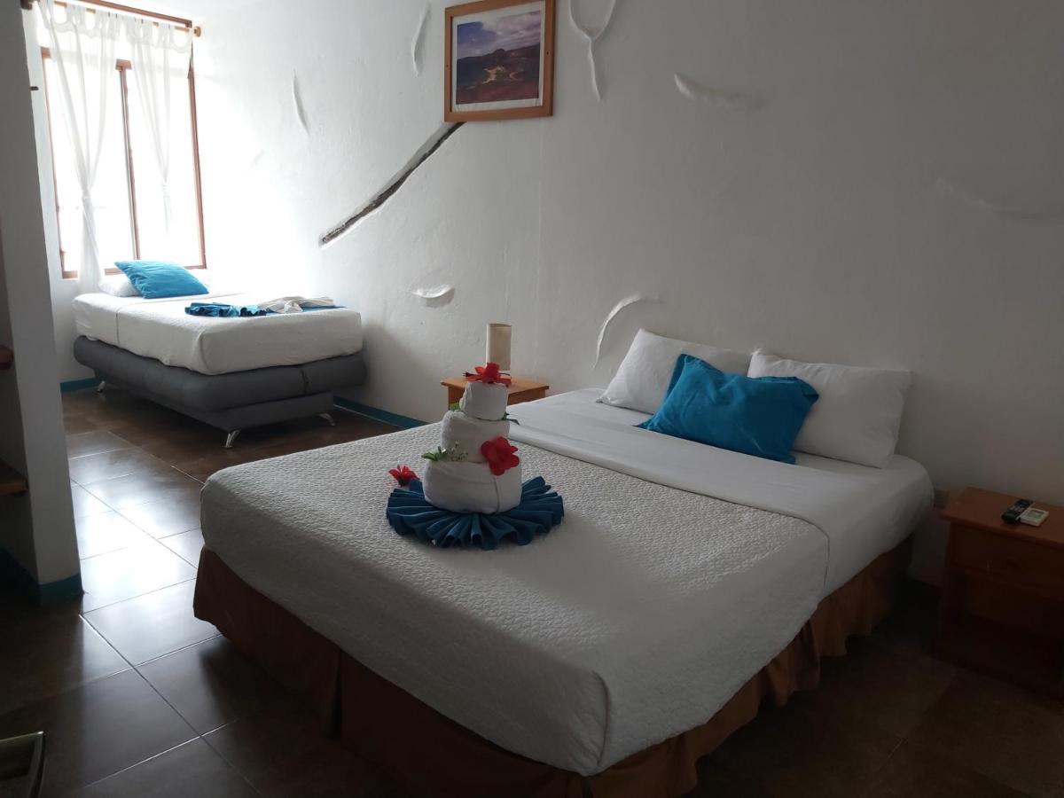 Hostel Galapagos Native Puerto Ayora  Exteriér fotografie