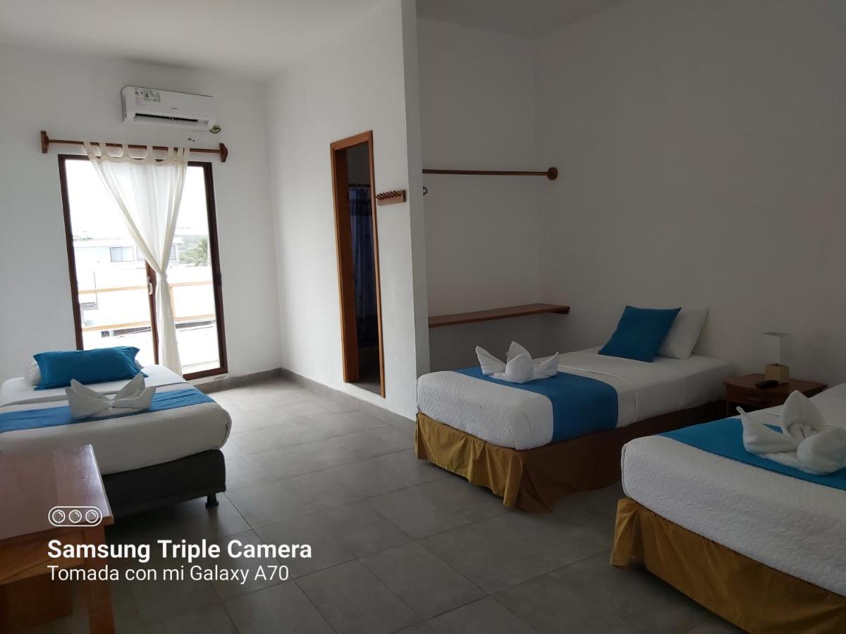 Hostel Galapagos Native Puerto Ayora  Exteriér fotografie
