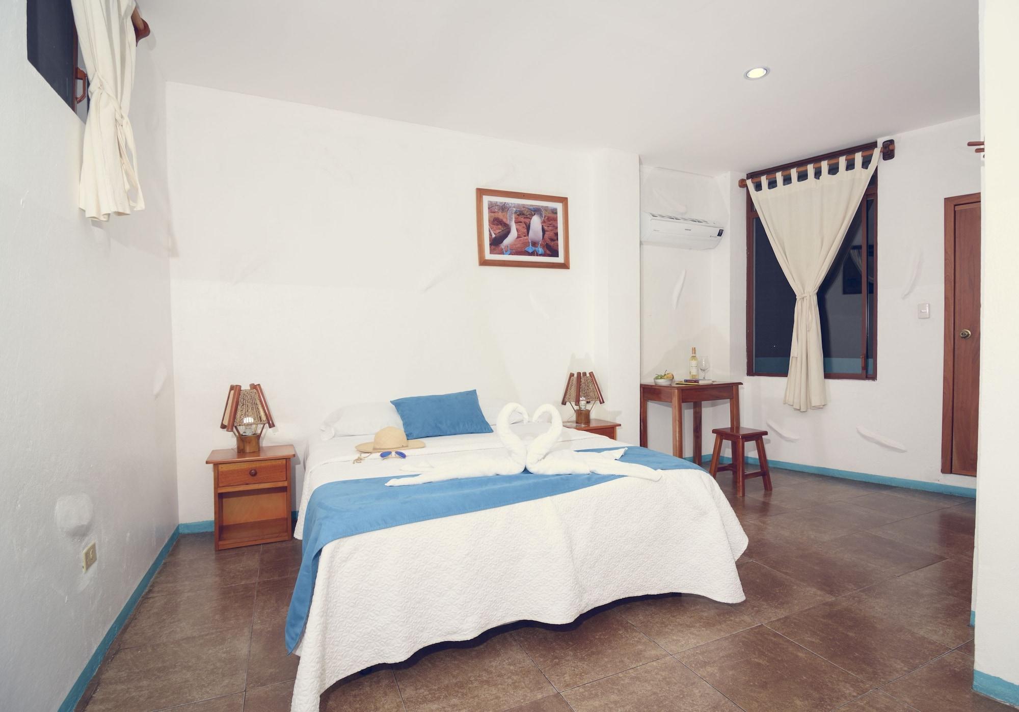 Hostel Galapagos Native Puerto Ayora  Exteriér fotografie